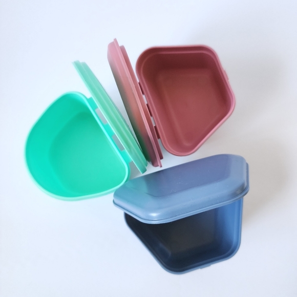 3 blue pink green small containers box ID04 - Picture 5 of 6